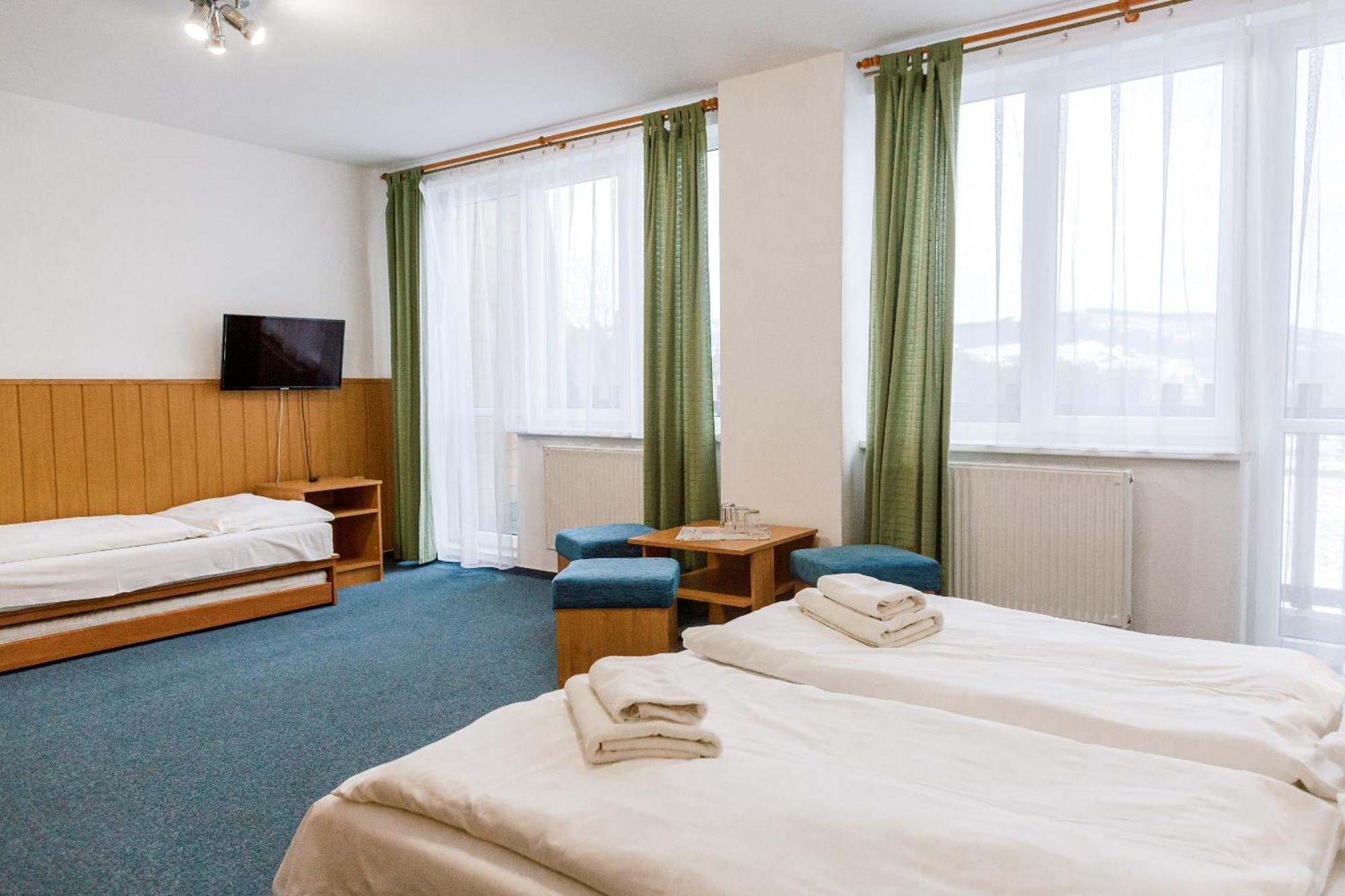 Hotel Tatrawest Зуберець Екстер'єр фото